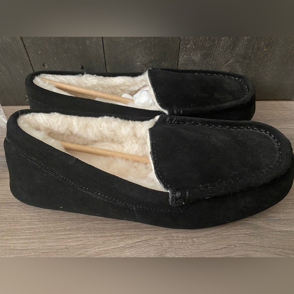 NWT Amazon Essentials Women’s Leather Moccasin size 9 - Picture 6 of 9